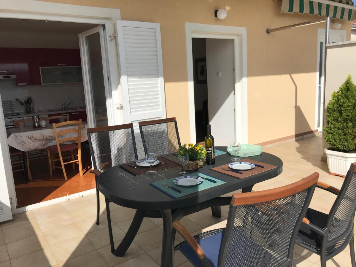 Apartmani Tumara Čižići Buitenkant foto